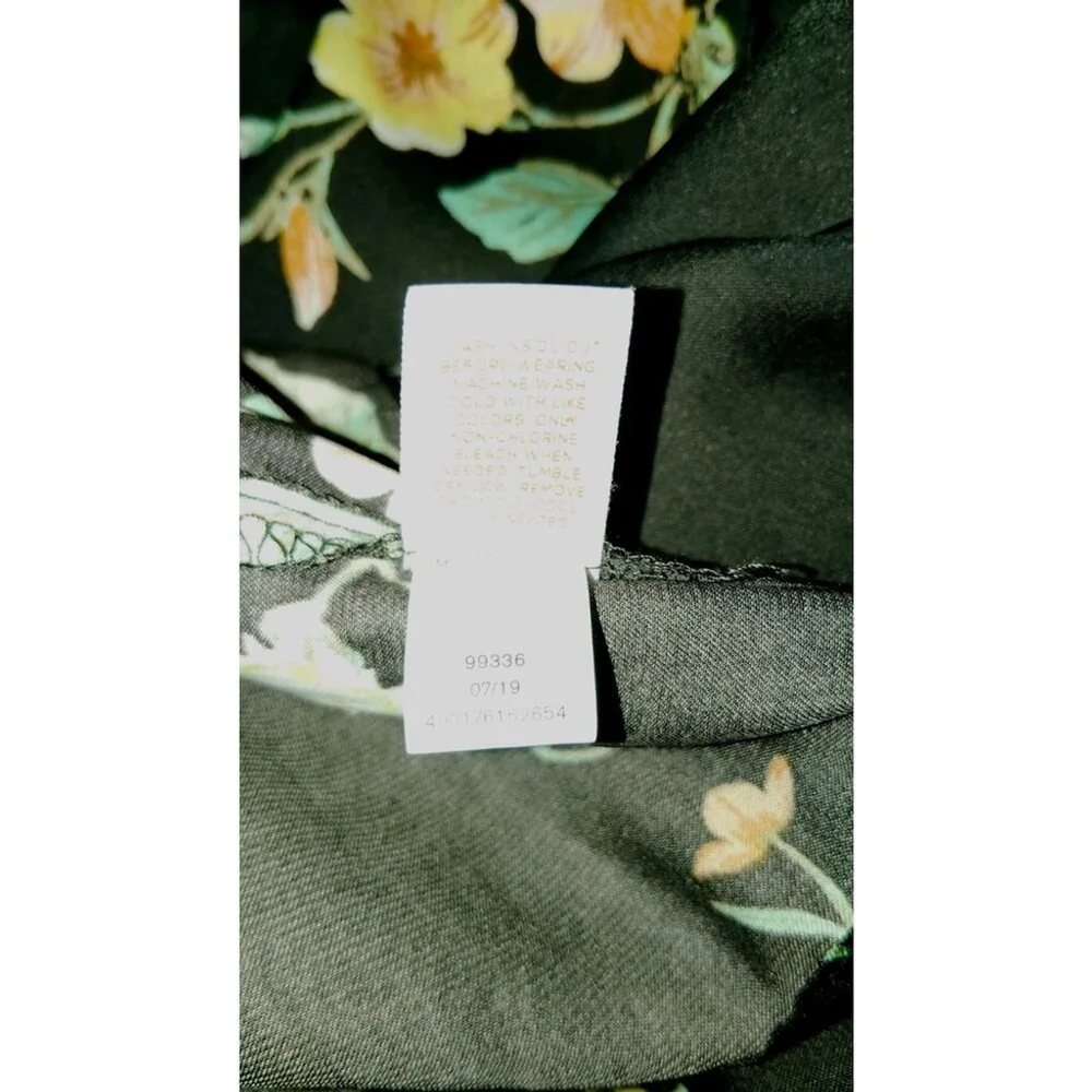 Lauren Conrad Medium Long Sleeved Button Up Black Floral Blouse - Picture 4 of 9